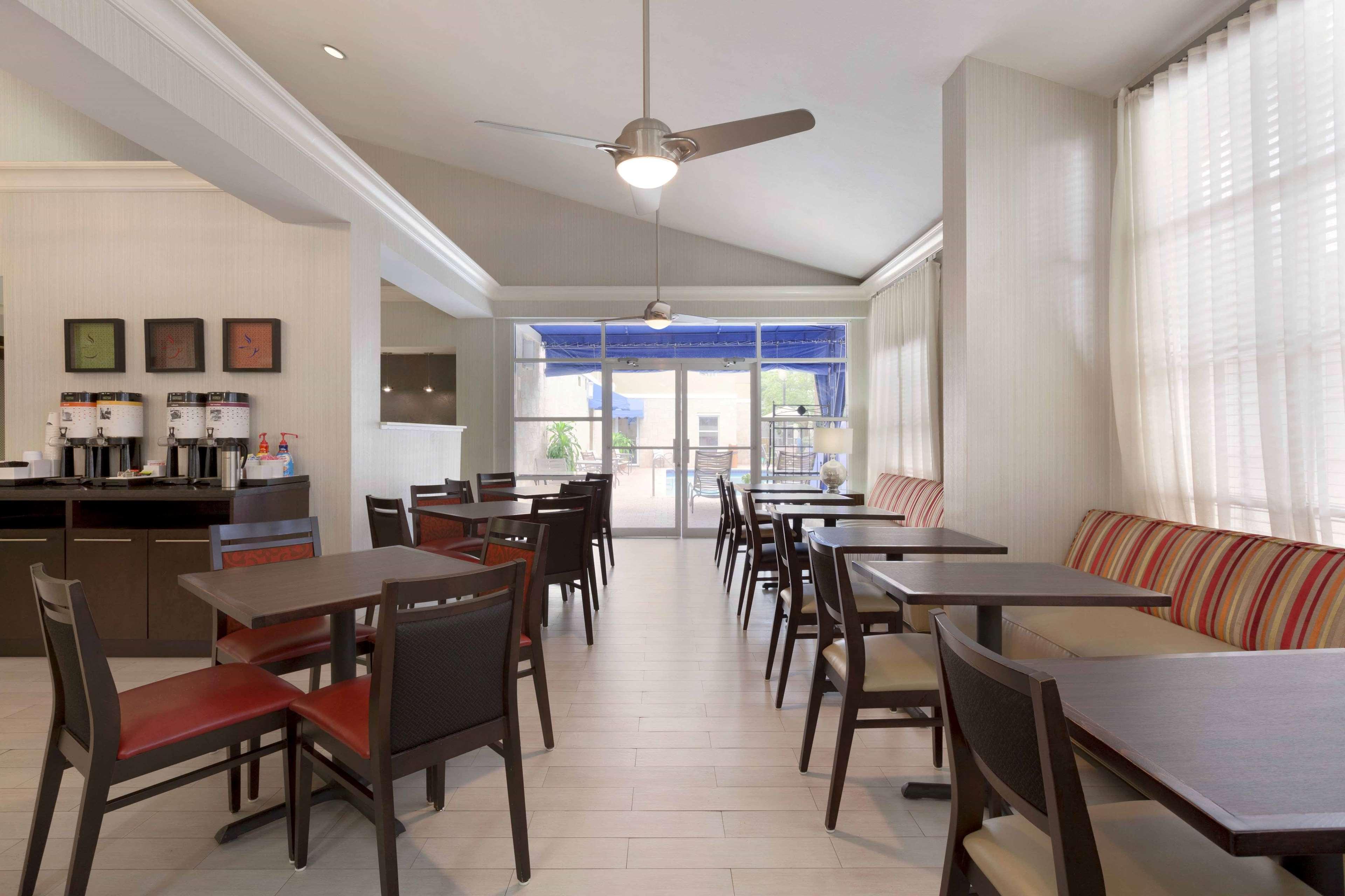 Hampton Inn & Suites Fort Lauderdale Airport Hollywood Eksteriør bilde