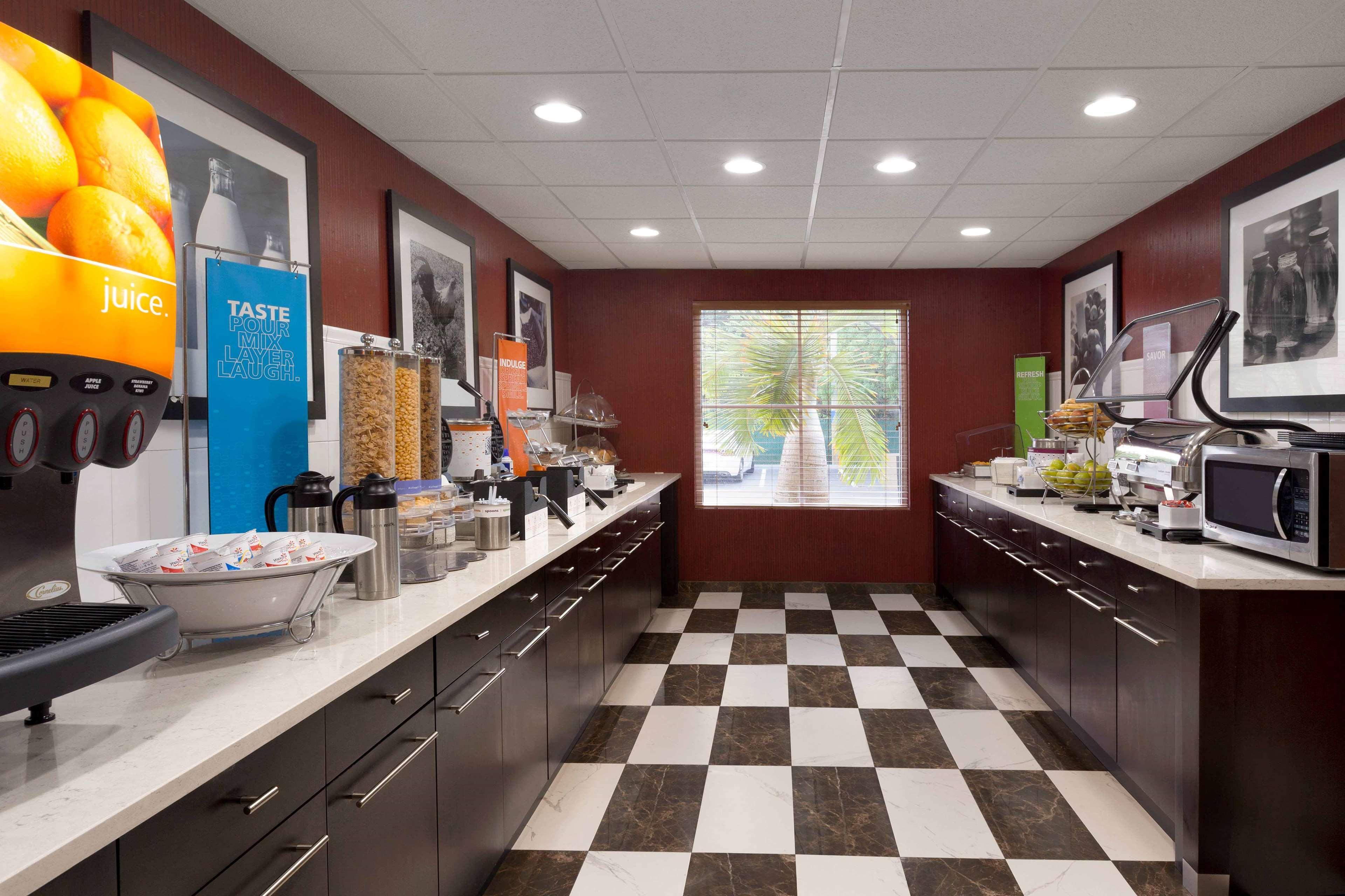 Hampton Inn & Suites Fort Lauderdale Airport Hollywood Eksteriør bilde